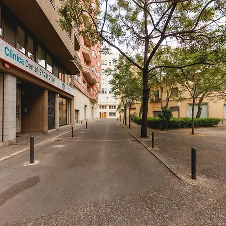 Apartment Bravissimo Turbau Entresol B, With 3 Bedrooms