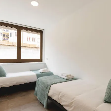 Bravissimo Turbau Entresol B, With 3 Bedrooms Girona
